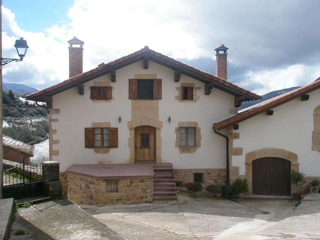 Casa Rural Parriola Villanueva de Arce Экстерьер фото